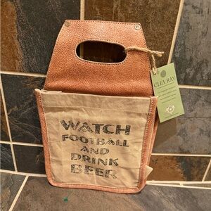 NWT Clea Ray 6 pack beer holder Tan and Cream Bag